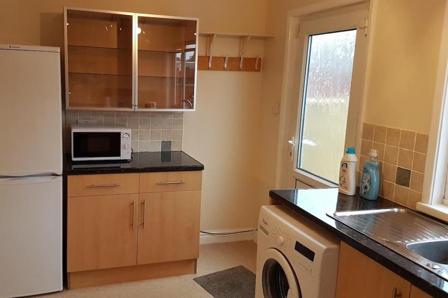 Spacious 3 bedroom townhouse, double, twin and kids bed
