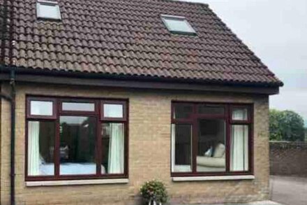 Lovely 1-Bed House in Stirling