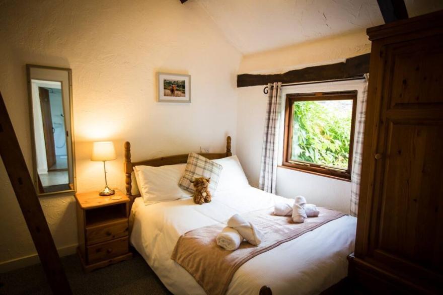 The Stables - Fully accessible dog friendly with a hot tub