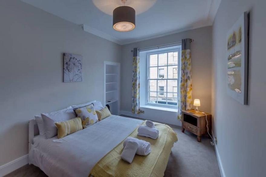 Stylish Apartment in Trendy New Town Location