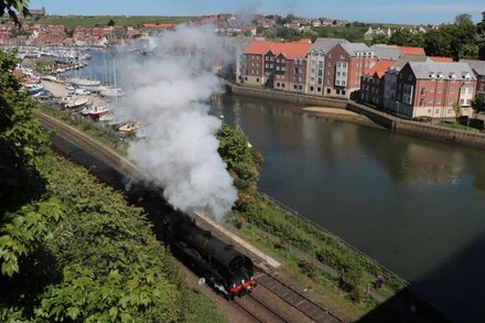 HAVEN HOUSE, pet friendly, country holiday cottage in Whitby