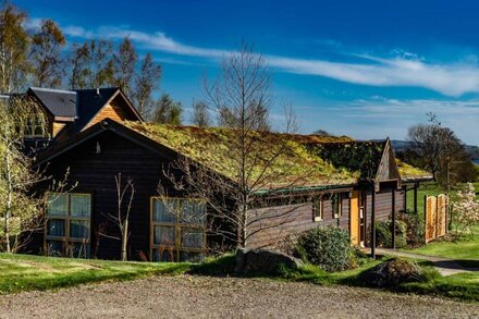 Luxury chalet with hot tub and loch views