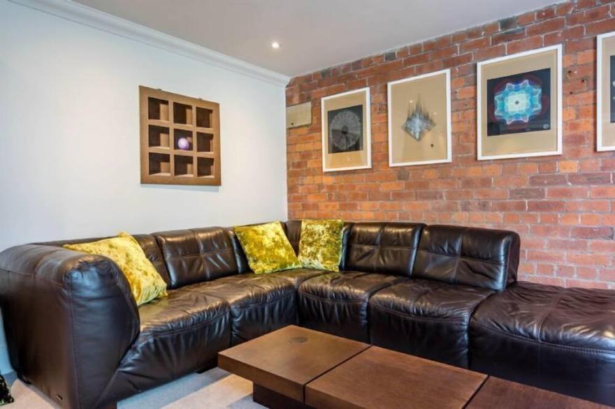 Cocoa Suites 62 - sleeps 2 guests  in studio apartment