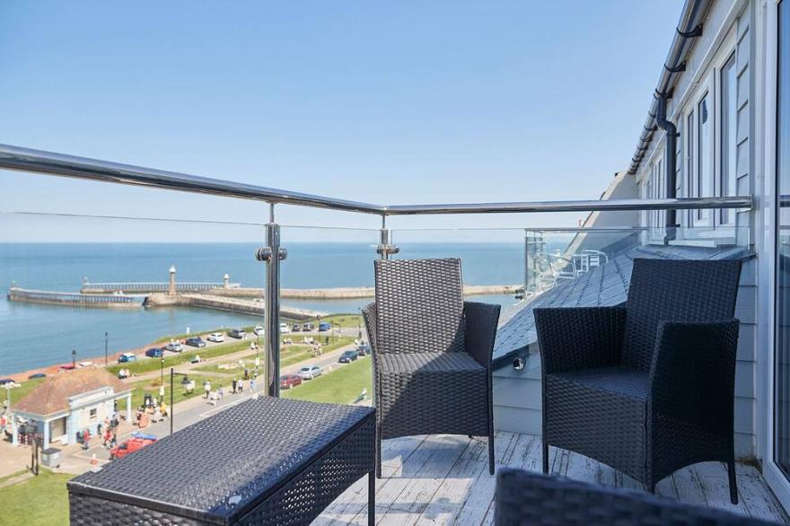 Host & Stay | Penthouse Pier View