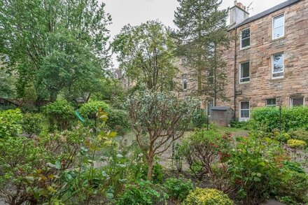 Pass the Keys | Superb 1 Bed Flat in Traditional Victorian Building