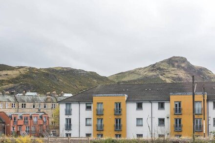 Lovely central Edinburgh apartment