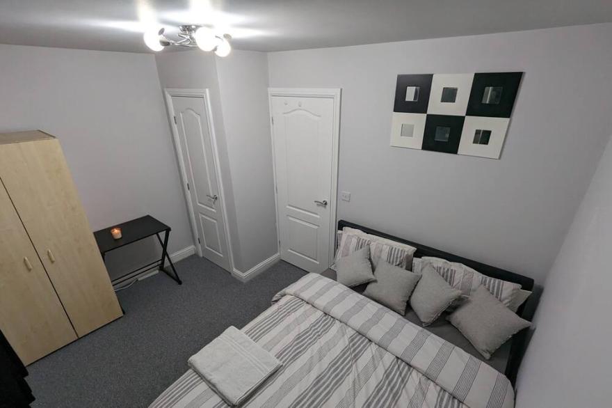 Greatmindz's home away from home<br>Semi-detached house with 2 king size bedrooms