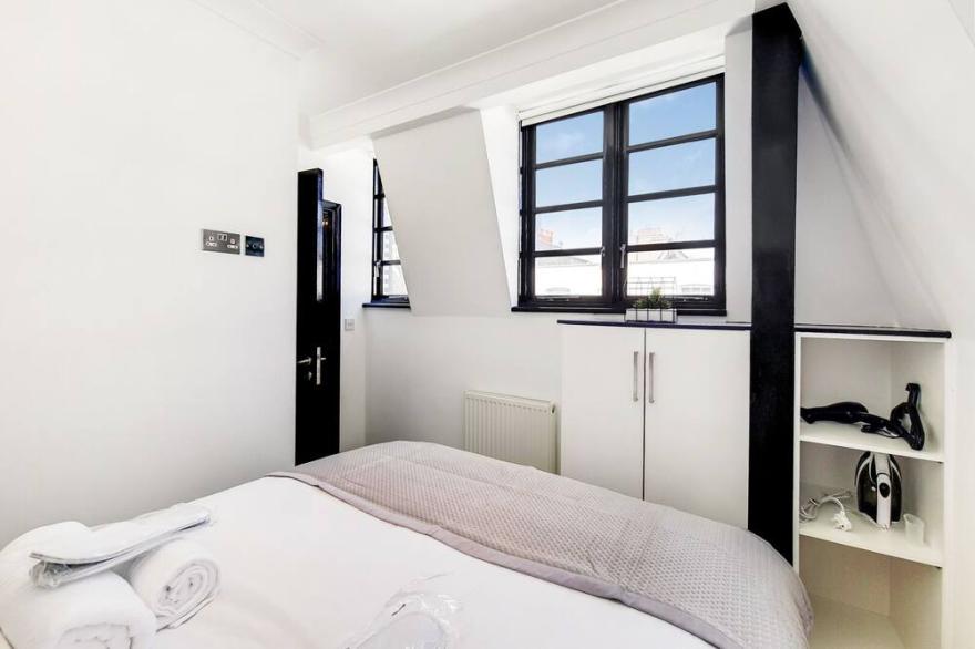 Luxury Apartment, in Paddington