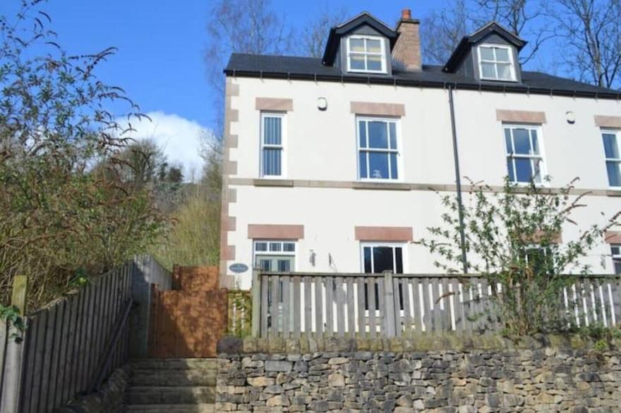 Sleeps 8 Matlock/ Matlock Bath Pet Friendly