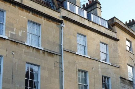 Grade II listed terraced house in Bath, Somerset