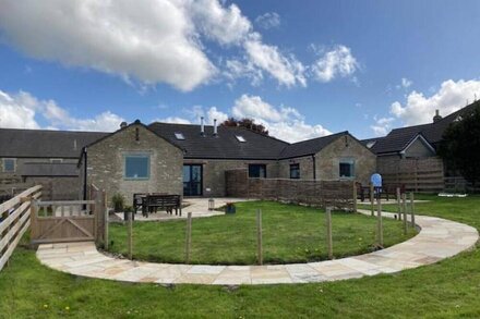 Stunning Renovation edge of Frome + country views