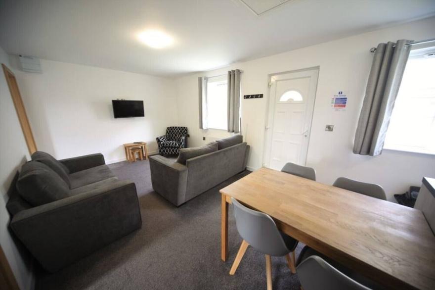 3 Bedroom Deluxe Apartment Ilfracombe North Devon A (3)