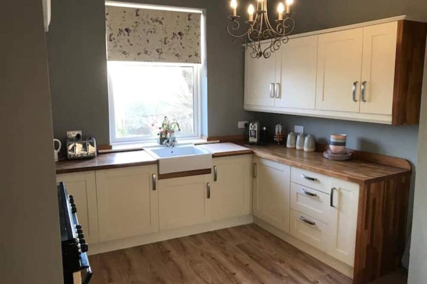 Heather Bank Cottage, Halifax. Yorkshire. <br>HX2 7DD