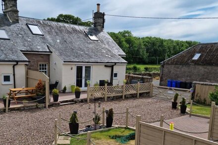 Charming pet friendly cottage near the pretty village of Norham Northumberland.