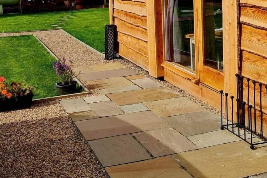 Self catering lodge in the heart of the highlands, Close to Ben Nevis