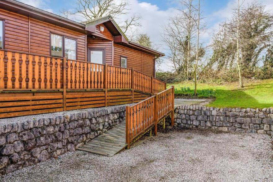 2 bedroom accommodation in Carnforth