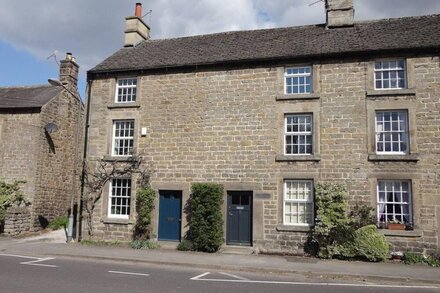 Tom's Cottage, a Luxury Holiday Cottage In Baslow, Derbyshire