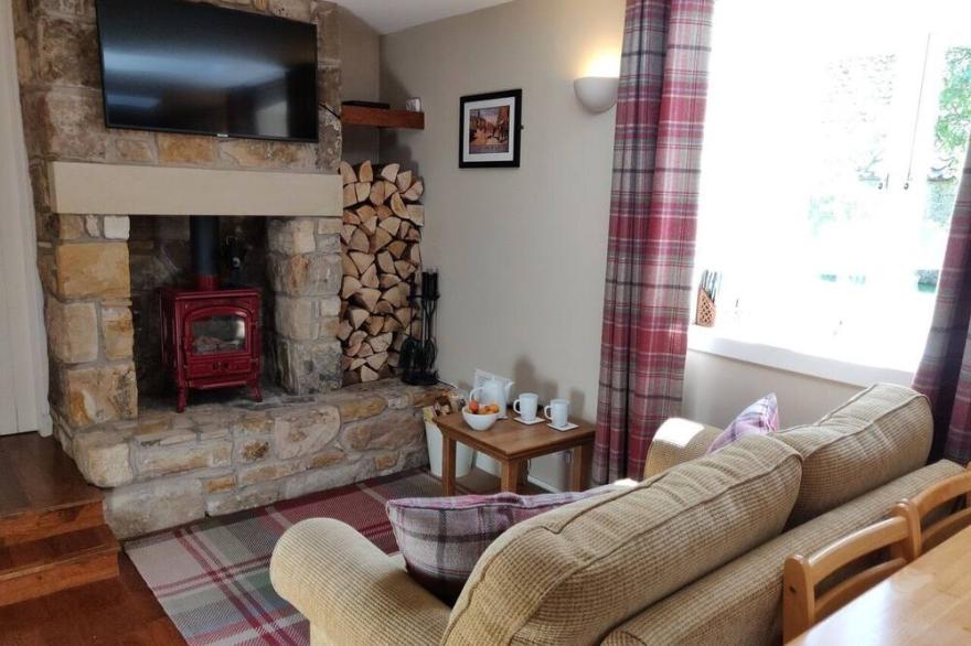 Luxury Stone Cottage at The Brake,  St Andrews.