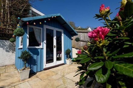 Beautiful Looe cottage two minutes from the sea