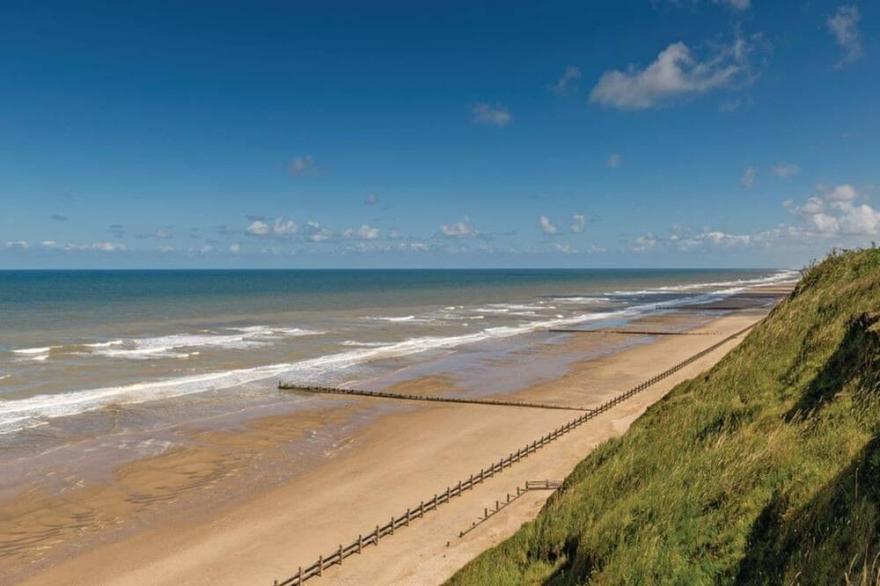 3 bedroom accommodation in Mundesley