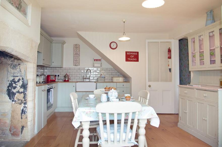 A lovely Grade II listed cottage in a central location.