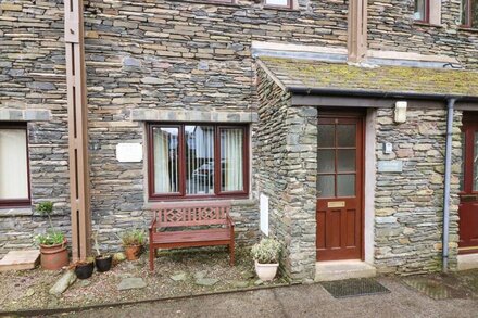 HEATHER COTTAGE, pet friendly in Ambleside