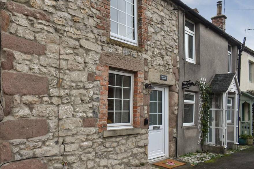 2 bedroom accommodation in Wirksworth, near Matlock