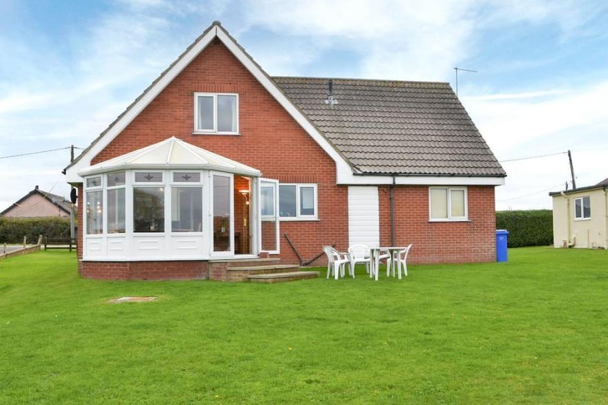 3 bedroom accommodation in Hunmanby Gap, near Filey