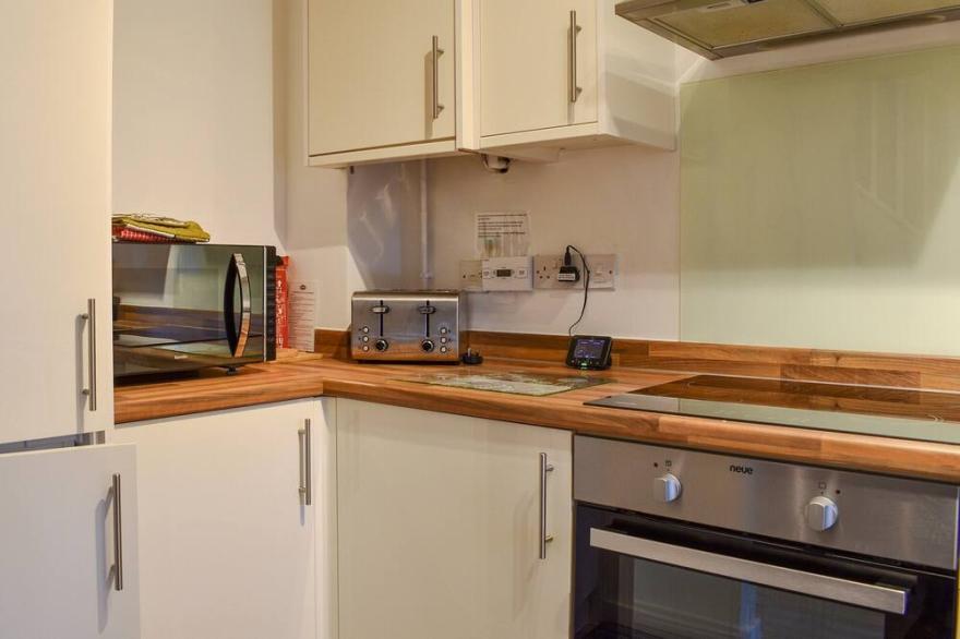 2 bedroom accommodation in Poole