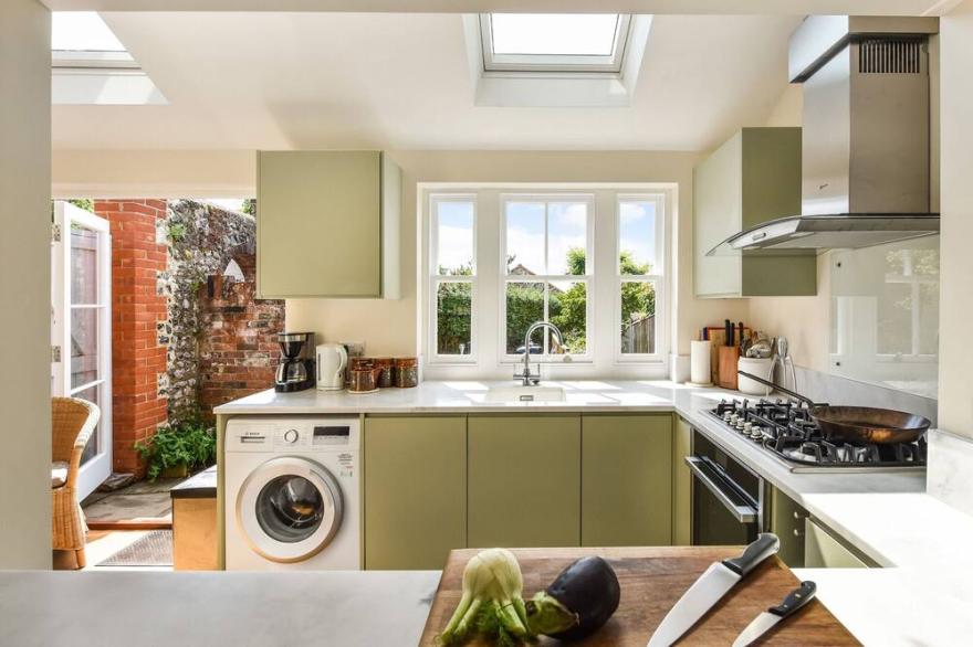 2 bedroom accommodation in Arundel