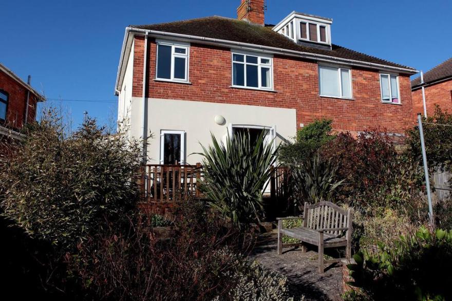 3 Bedroom Accommodation In Weymouth