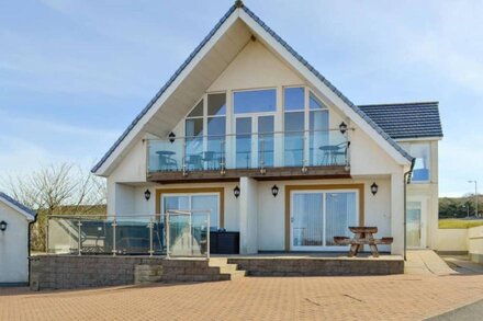 5 bedroom accommodation in Portpatrick, near Stranraer