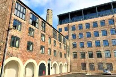 Spacious 1 Bedroom Apartment in a Converted Mill