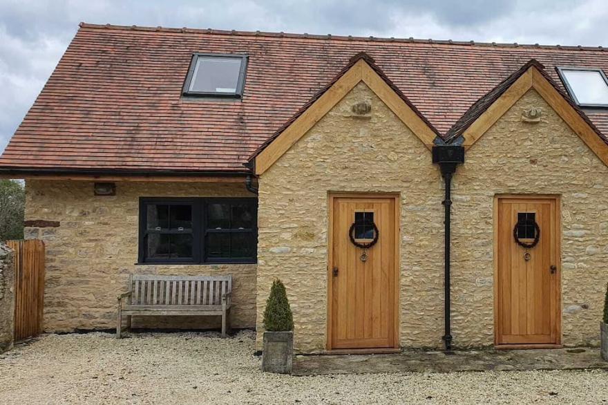 Beautiful Self Contained Cotswold Style Cottage 15 Mins Central Oxford