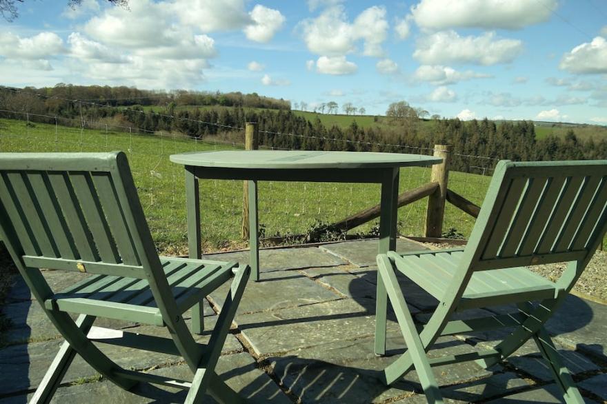 Fantastic couples escape to the country. Close to the coast in peaceful location