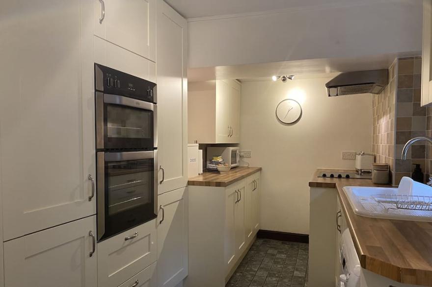 2 Victoria Cottages - Cosy Grade II Listed Cottage