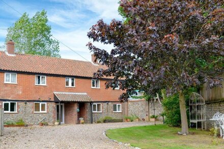 3 bedroom accommodation in Knapton, near North Walsham