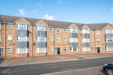 New Durham Courtyard - perfect for people visiting/ working in the area