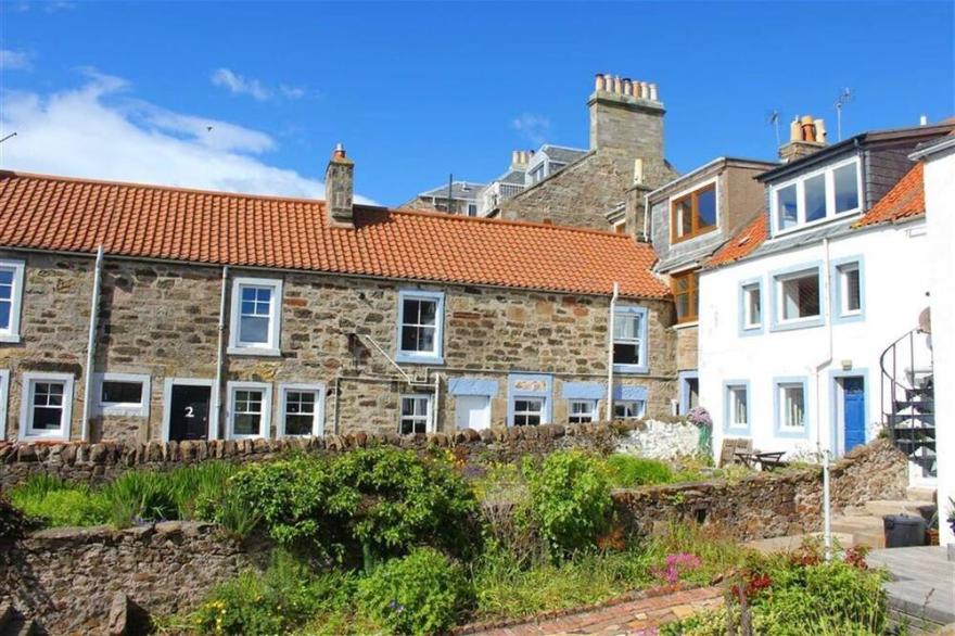 Stunning Shore Front House In Historic Cellardyke