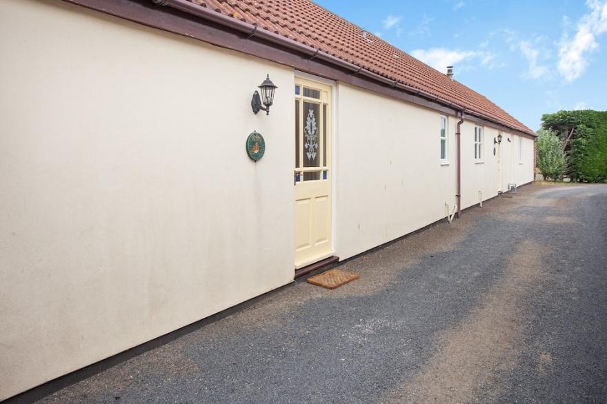 2 Bedroom Accommodation In Templecombe