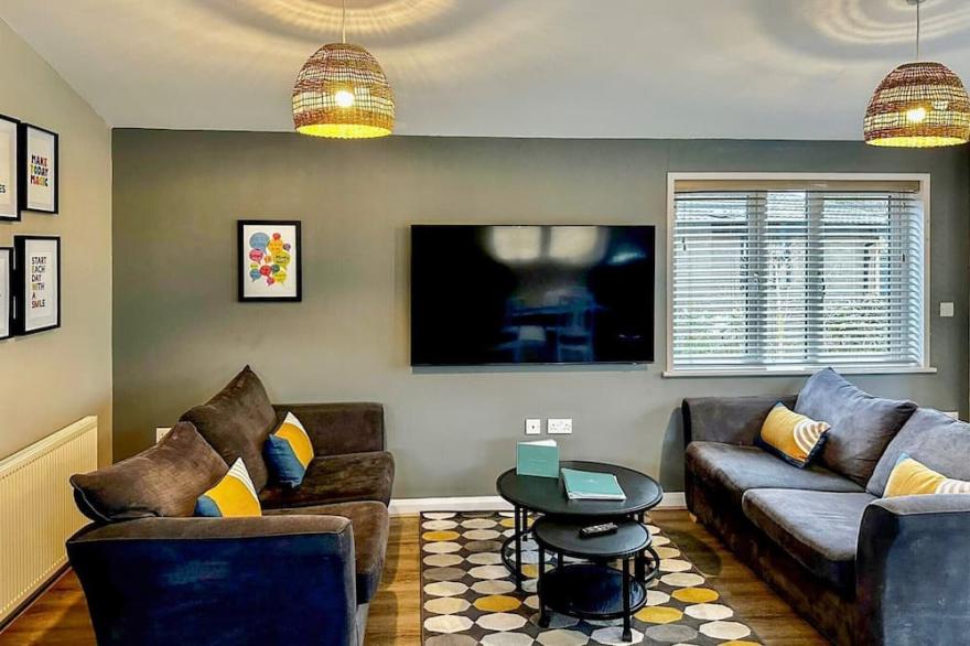 2 bedroom accommodation in Raywell, Cottingham