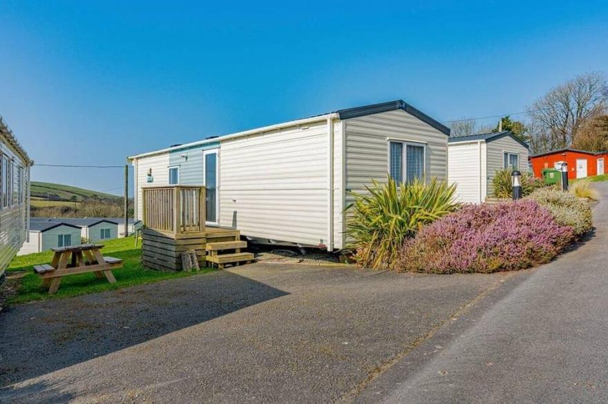2 bedroom accommodation in Woolacombe