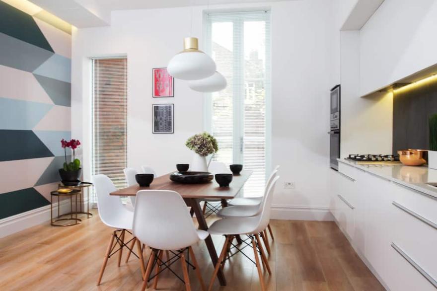 STUNNING New 2BR 2BA Apartment 15min to Central