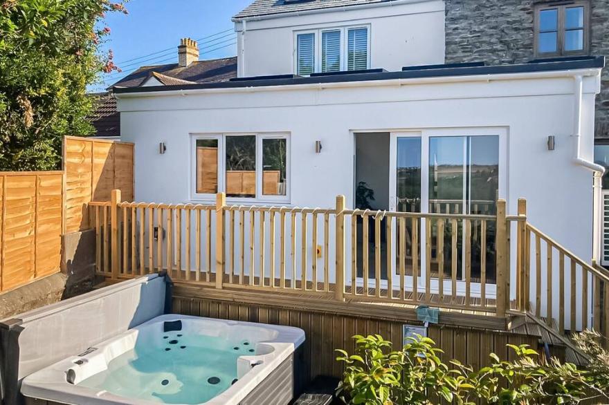 4 bedroom accommodation in Abbotsham, near Bideford