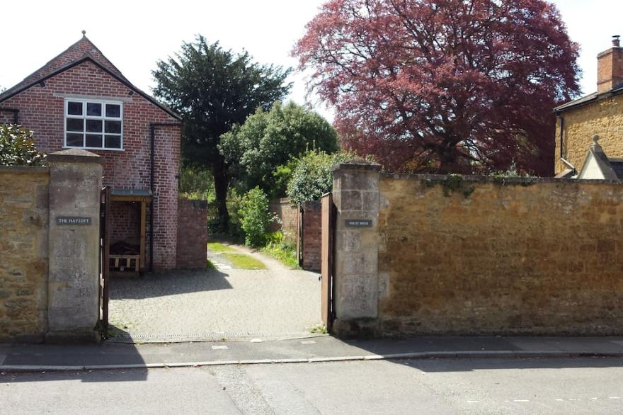 Quiet barn conversion in Castle Cary