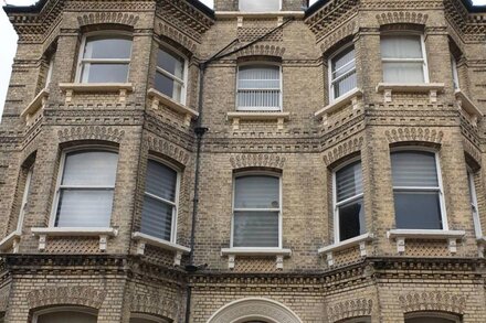 Classic One Bedroom in Central Hove