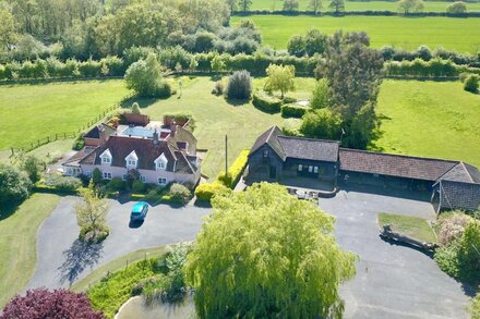 Owls Nest - Peace and Tranquility near Woodbridge & Framlingham in rural Suffolk