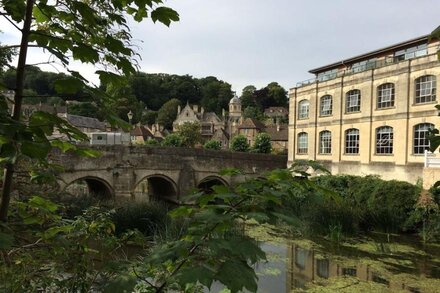 1750s cottage near Bath , 4 bed sleeps 9, Bradford on Avon, Cotswolds.