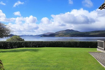 Kenmore Villa, shore front location on Loch Fyne, sleeps 8