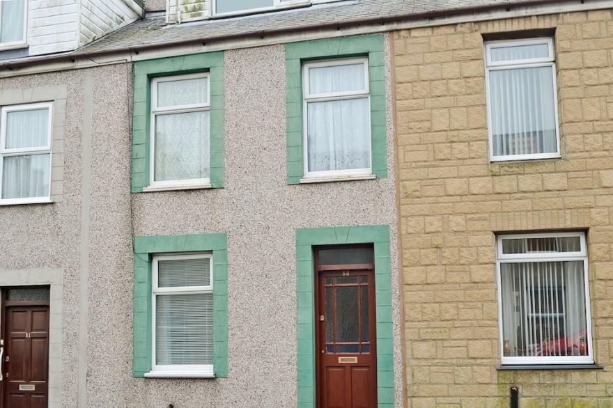 3 bedroom accommodation in Holyhead